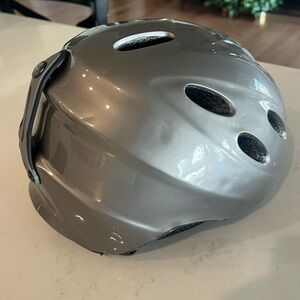 Giro Nine (9) ski / snowboard helmet - size medium 55.5-57cm